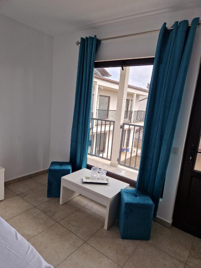Hotel Complex Turistic N&S Două Mai Esterno foto