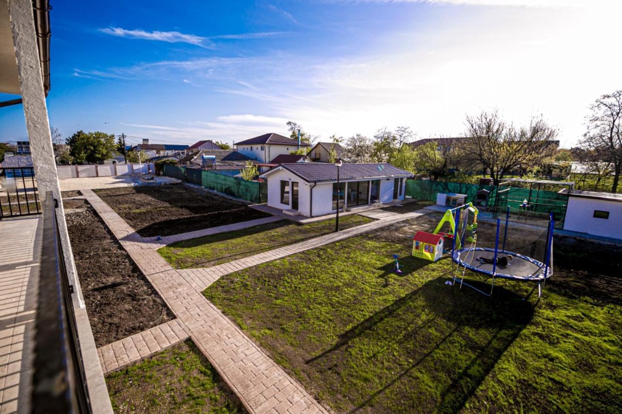 Hotel Complex Turistic N&S Două Mai Esterno foto