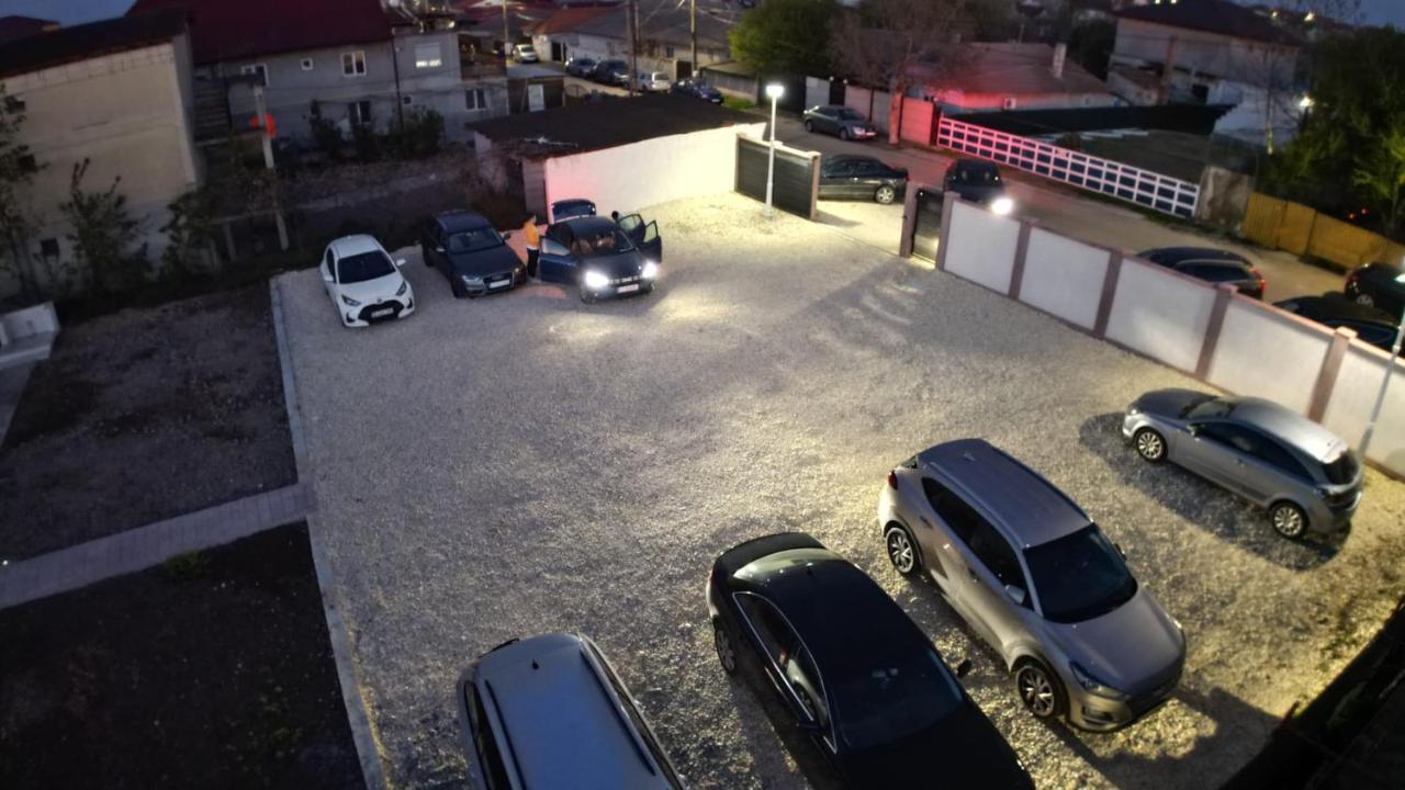 Hotel Complex Turistic N&S Două Mai Esterno foto