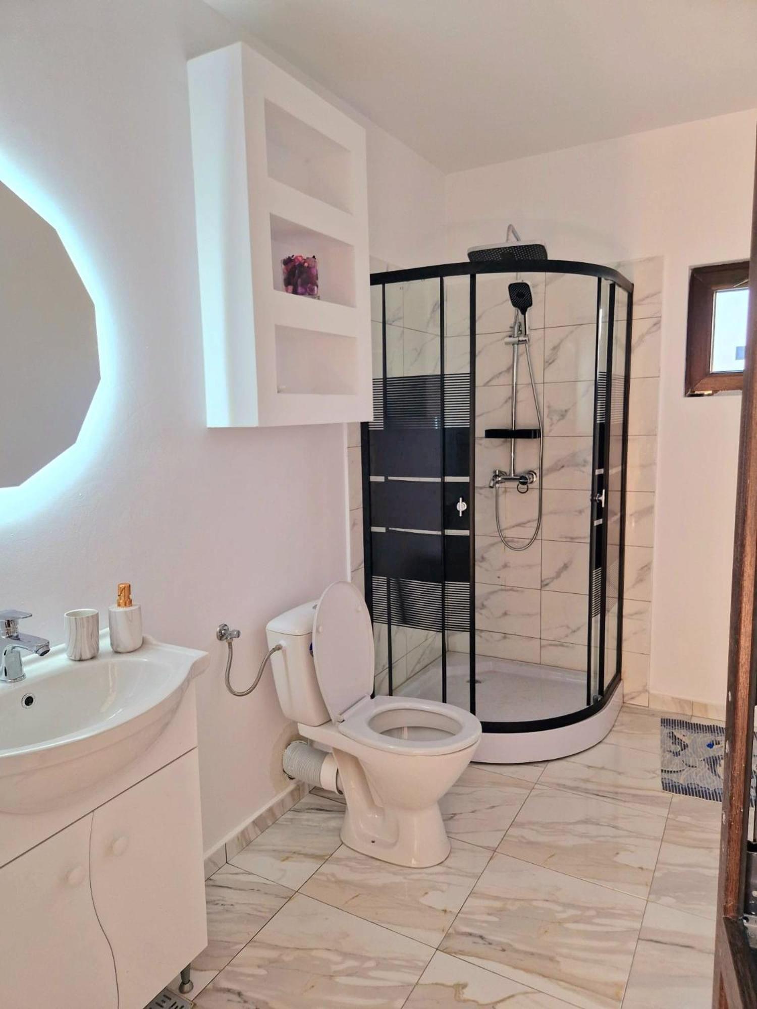 Hotel Complex Turistic N&S Două Mai Esterno foto